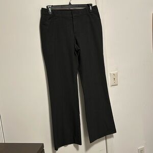 Gap Curvy, beautiful pair of pants for girls and young women. In great condition